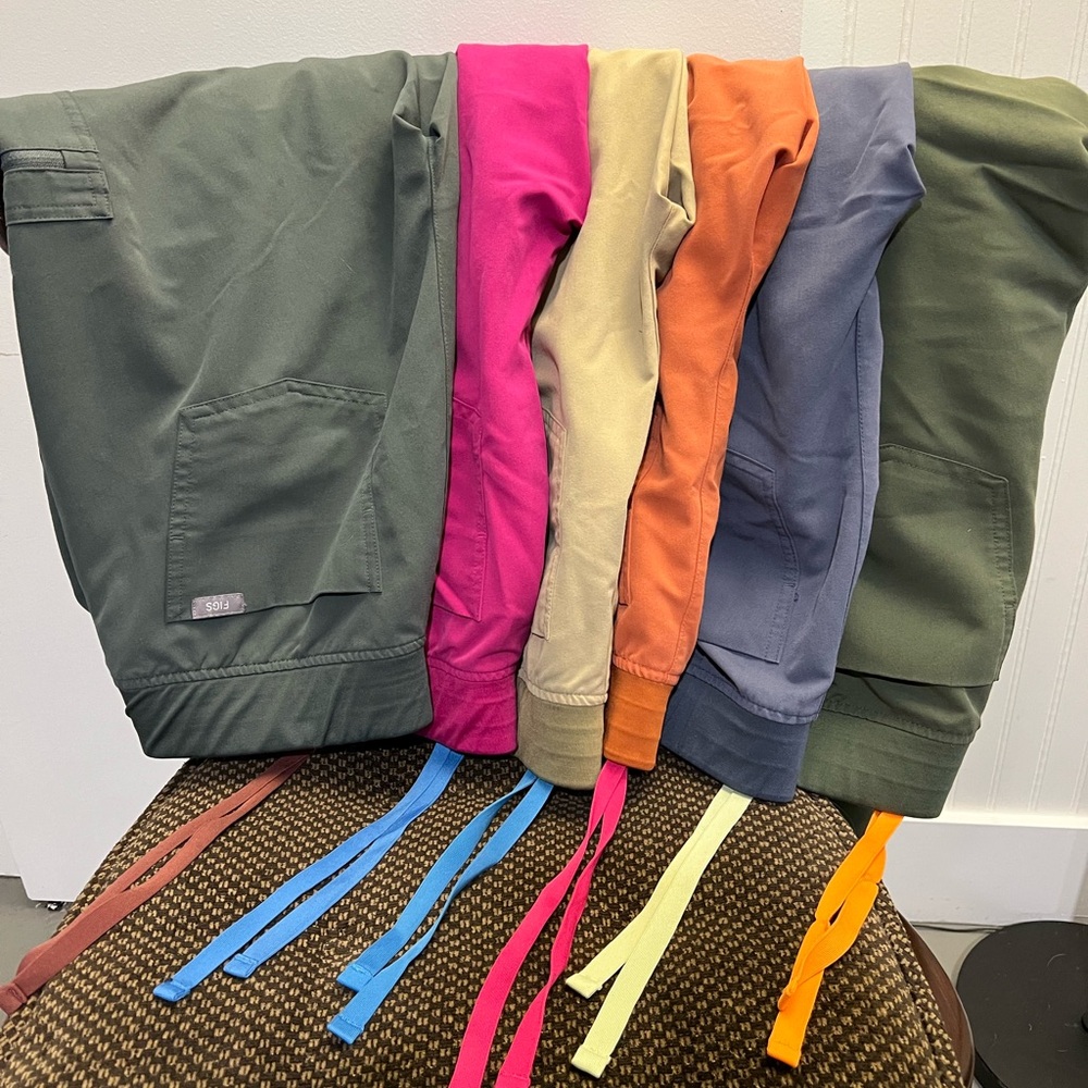 Figs jogger scrubs- 6 colors available | Medium Tall